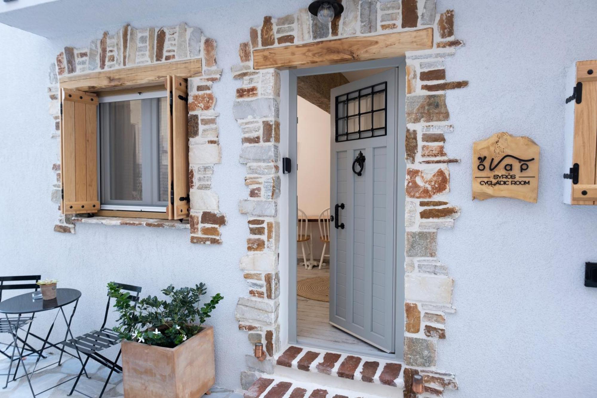 Ferienwohnung Onar Luxuries Ermoupoli Exterior foto